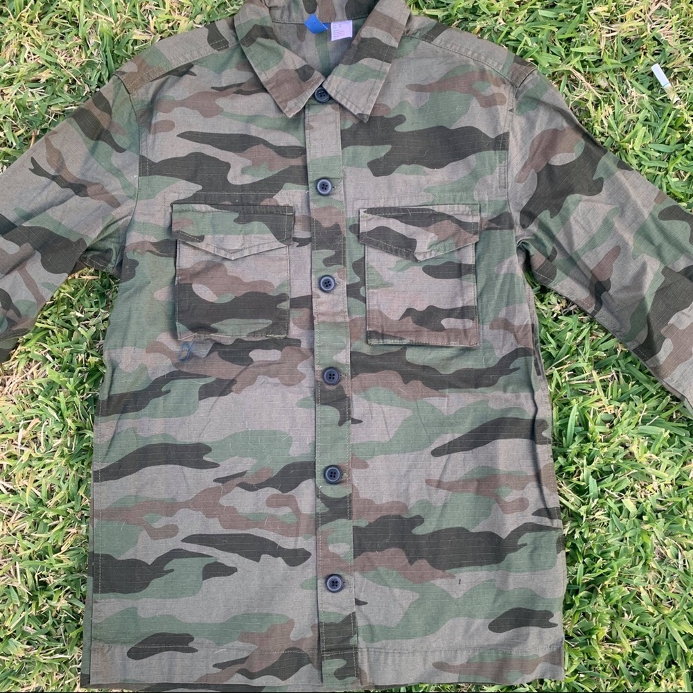 Men extra small shirt